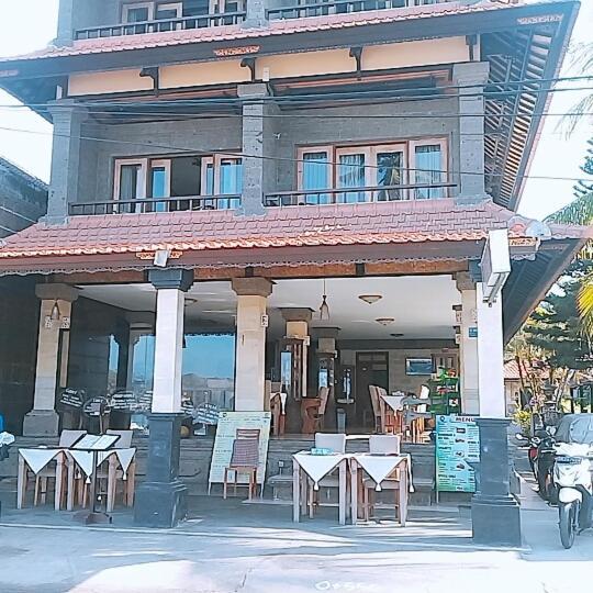 Padangbai Beach Inn Экстерьер фото